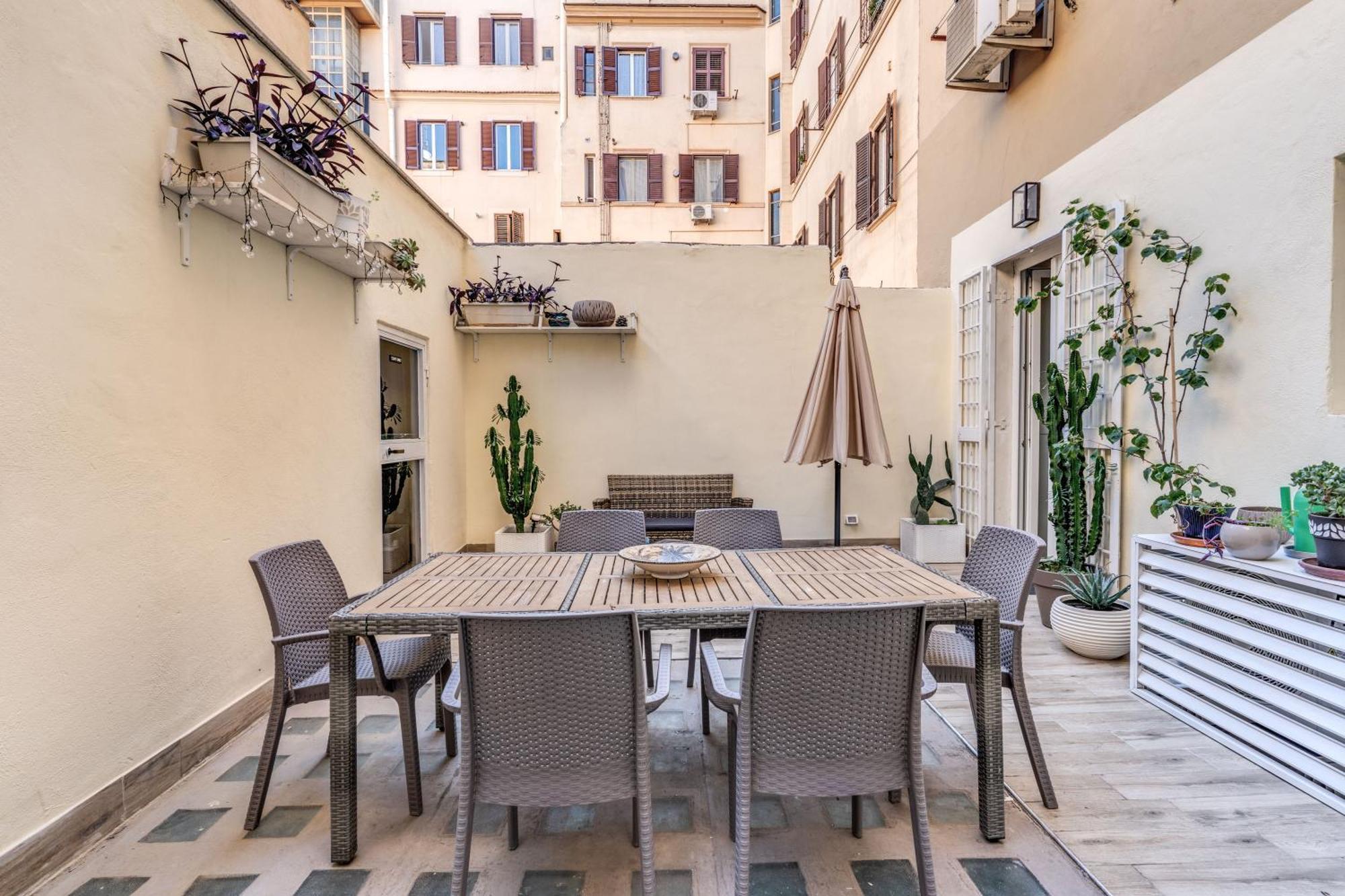 Nala Luxury Apartment With Terrace Rome Exterior photo
